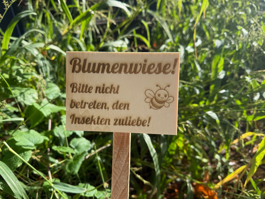 Personalisiertes Fährtenschild aus Holz – graviert